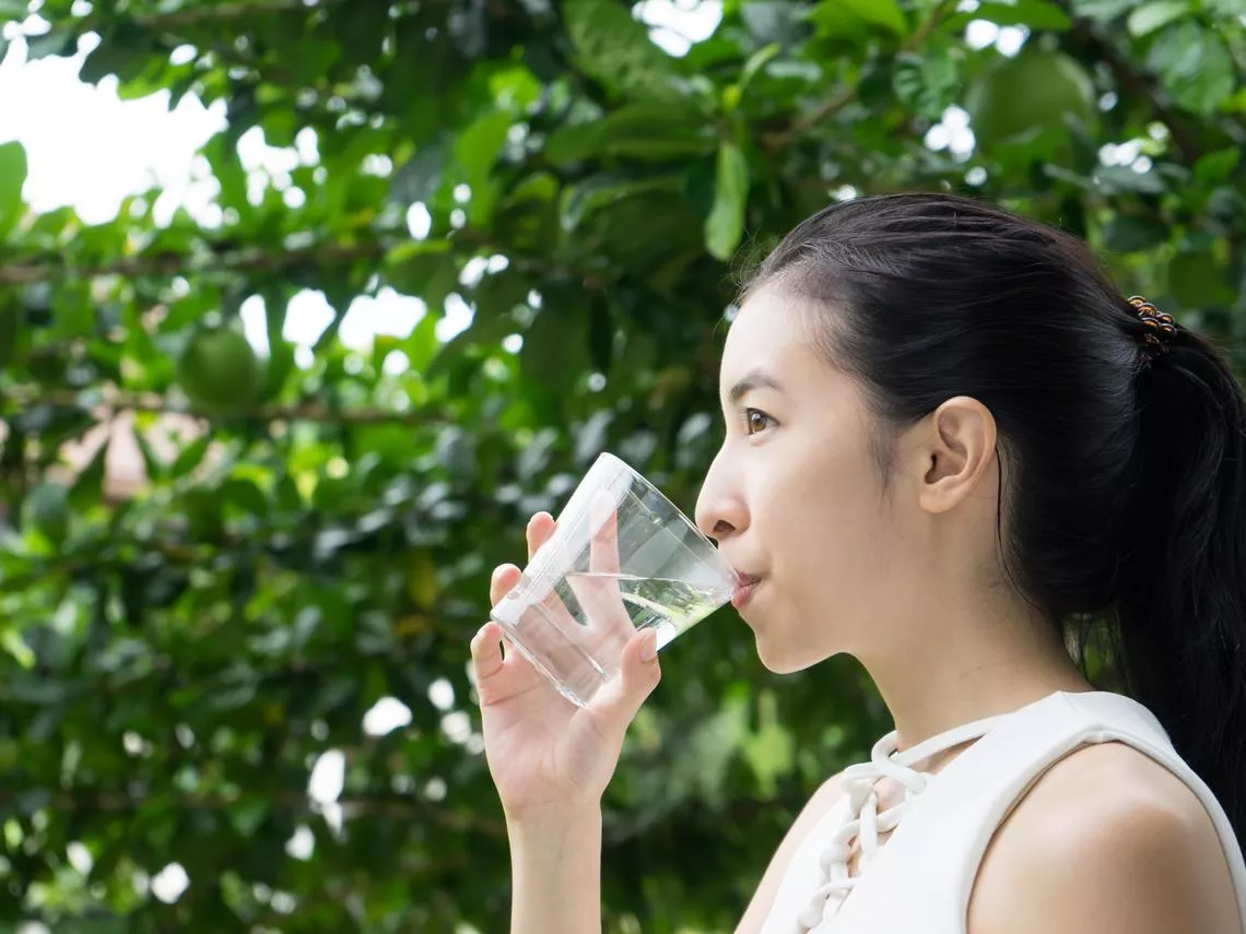 椰子水：功效和副作用详解